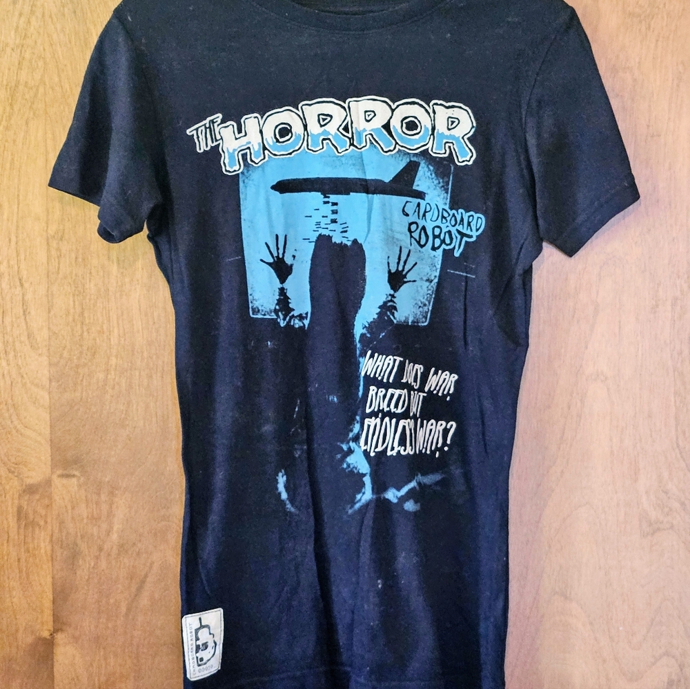 Vintage Cardboard Robot Unique Anti-War Short Sleeve T-Shirt Women/Unisex Medium